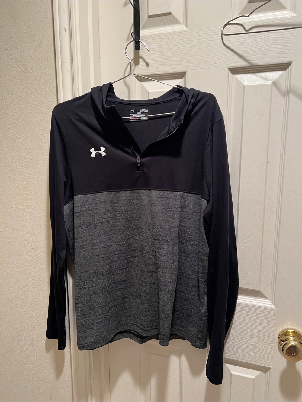 Under Armour Black & Gray Women's Hooded Half-Zip Pullover